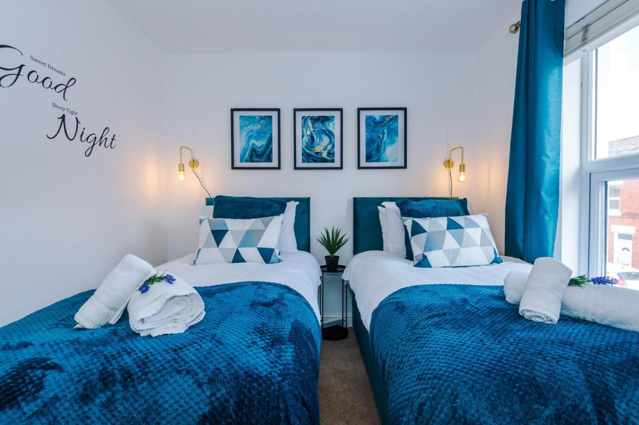 Pristine 2-Bed House In Chester By 53 Degrees Property, Ideal For Families & Small Groups, Great Location - Sleeps 6 Hough Green Exterior photo